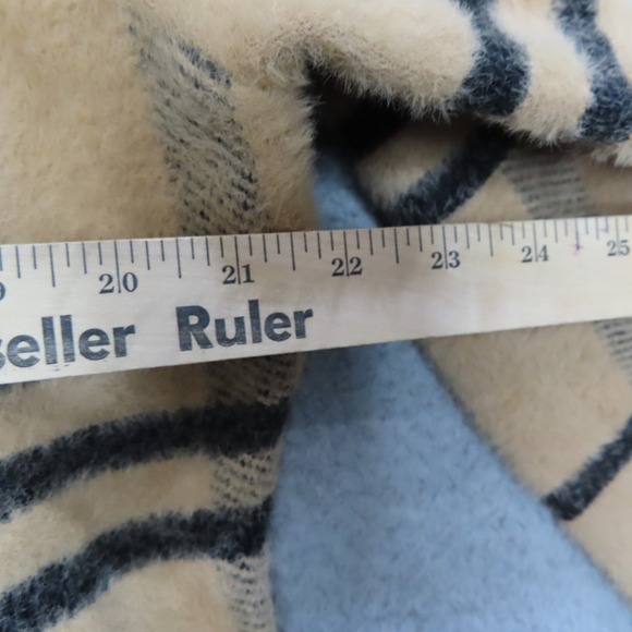 Cyrus Eyelash Long Coat Coatigan Large Tan Black Plaid Collared Long Sleeve NEW - Picture 6 of 11